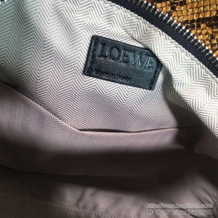 LOEWE羅意威 蛇紋 原單品質 火遍全世界熱銷款 puzzle bag 手提肩背包 6605  jdl1204